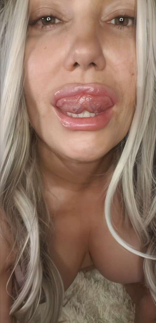 NikyJakyStar on Gone Wild Day, boobs, blonde, big-boobs, masturbate, dildo, naked videos, her instagram, telegram, loyalfans, fansly, pornhub links